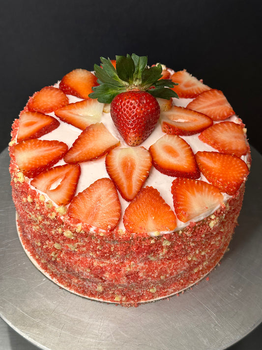 8" Strawberry Crumble Cake